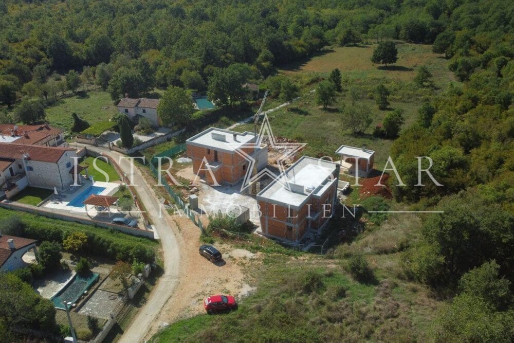 Neue, stilvolle Villa mit Pool in der Bauphase nahe Porec