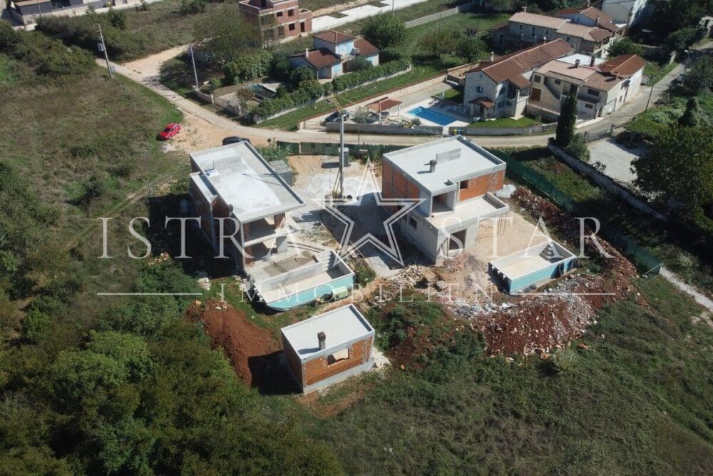 Neue, stilvolle Villa mit Pool in der Bauphase nahe Porec