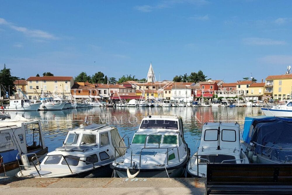 Behagliche 2-Zimmer-Wohnung nahe dem Meer in Novigrad