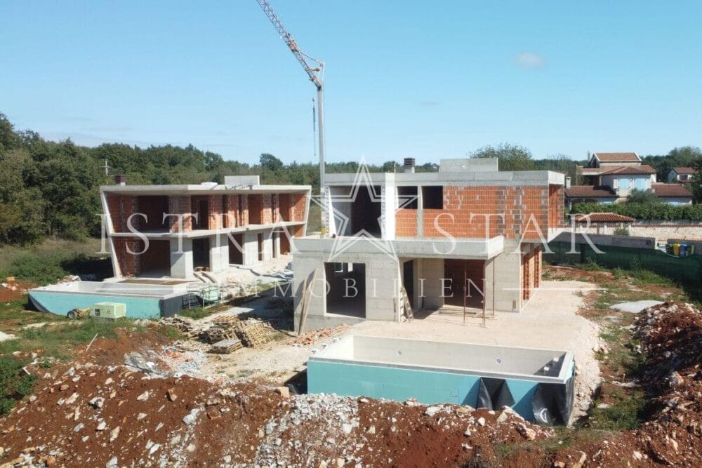 Neue, stilvolle Villa mit Pool in der Bauphase nahe Porec