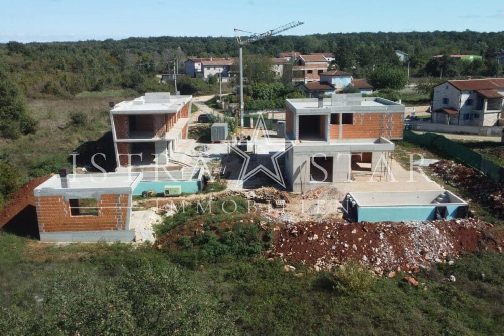 Neue, stilvolle Villa mit Pool in der Bauphase nahe Porec