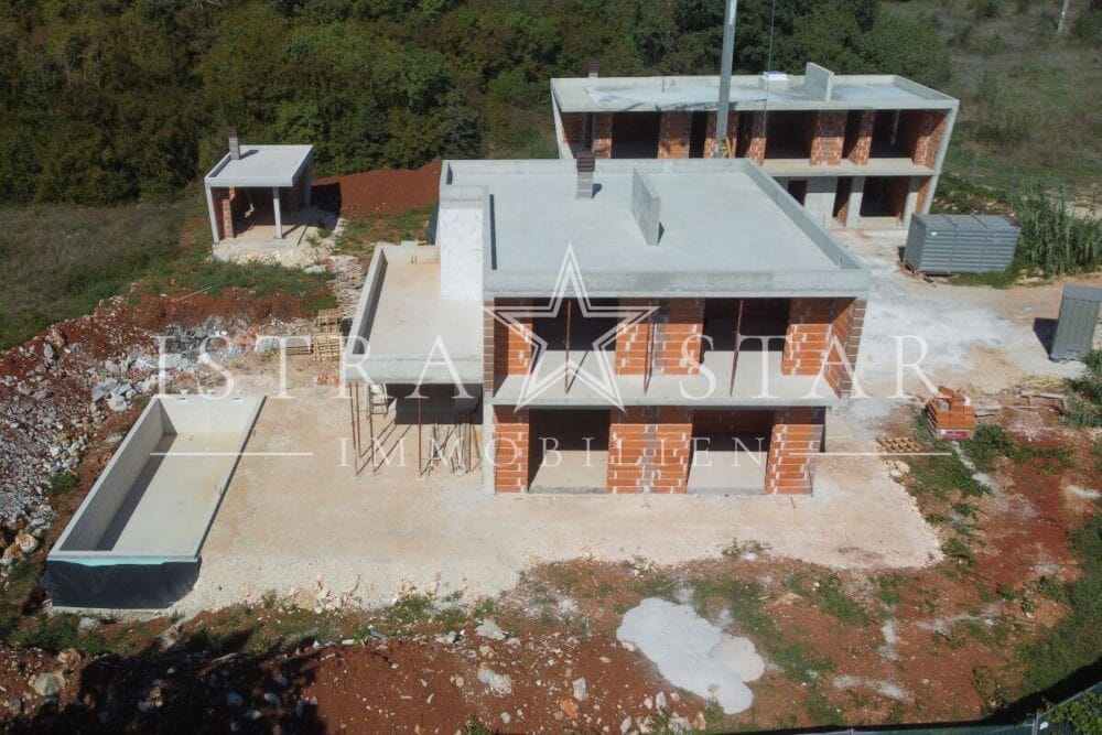 Neue, stilvolle Villa mit Pool in der Bauphase nahe Porec