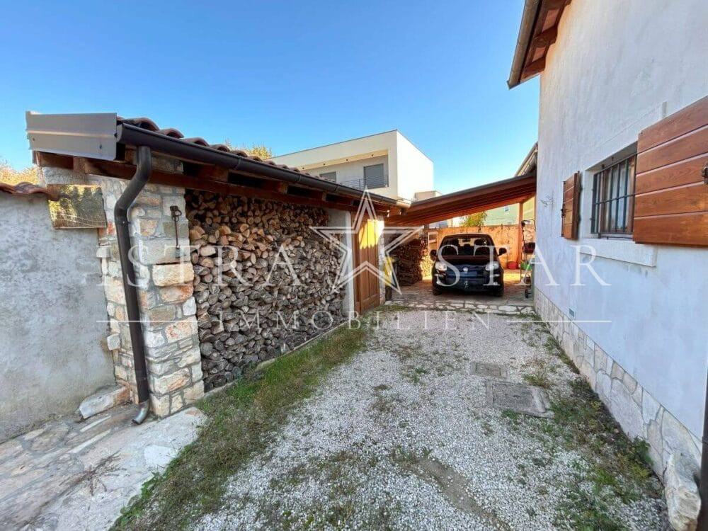 Idyllisches istrisches Steinhaus mit Garten ruhig gelegen in Kastel