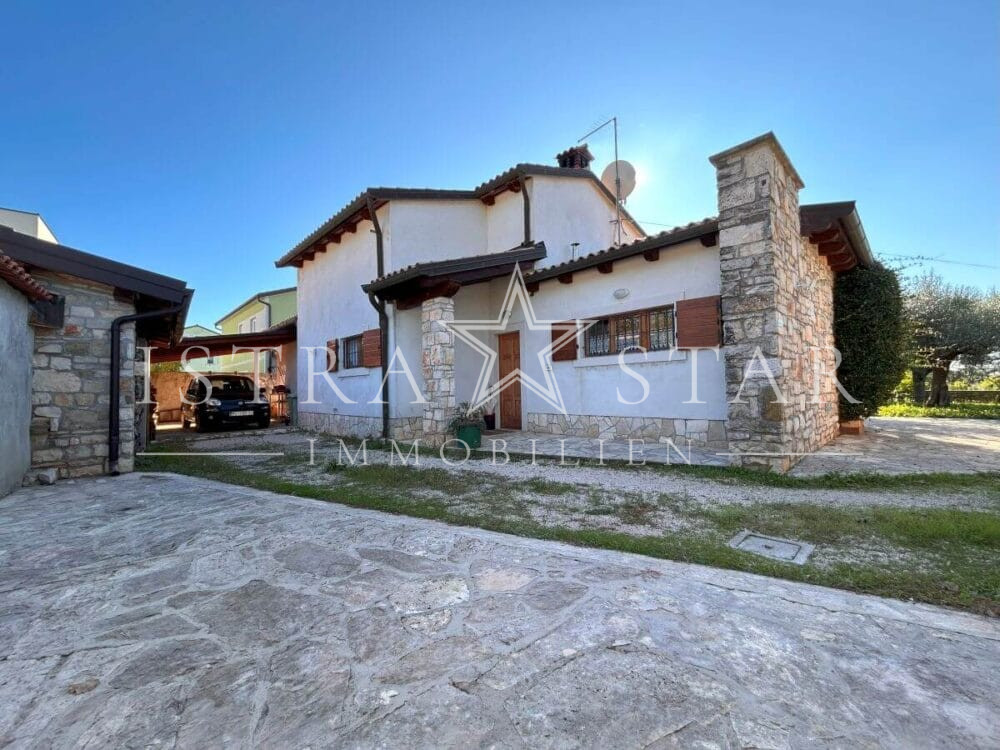 Idyllisches istrisches Steinhaus mit Garten ruhig gelegen in Kastel