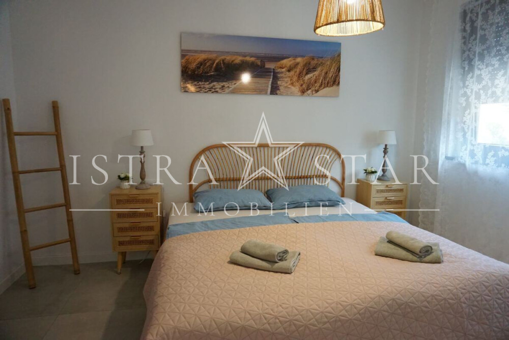 Drei Zimmer Traumwohnung mit Garten und Pool in Porec