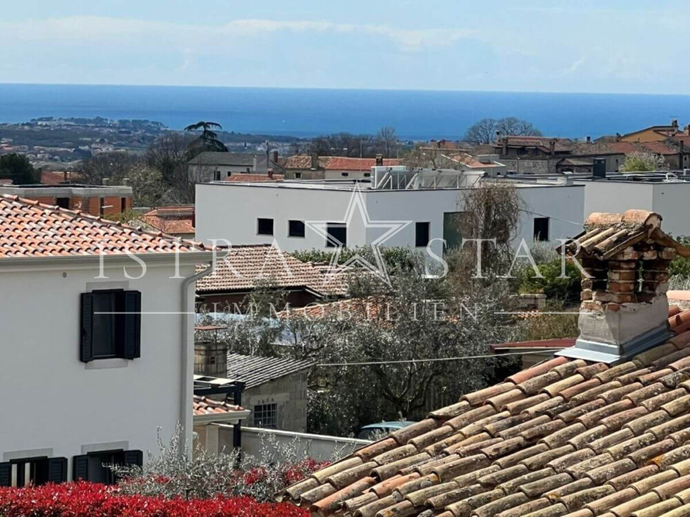 Gemütliches Steinhaus mit kleinem Garten und Meerblick in der Nähe von Kastelir