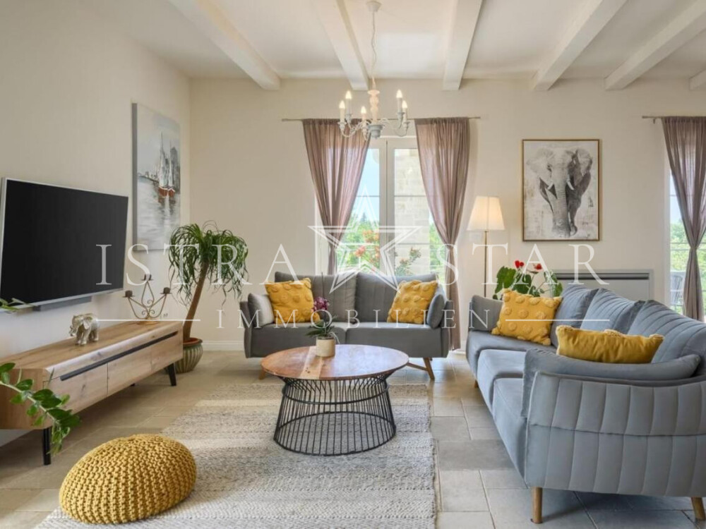 Traumhafte moderne Villa im Istrischen Design mit Pool in der Nähe von Porec