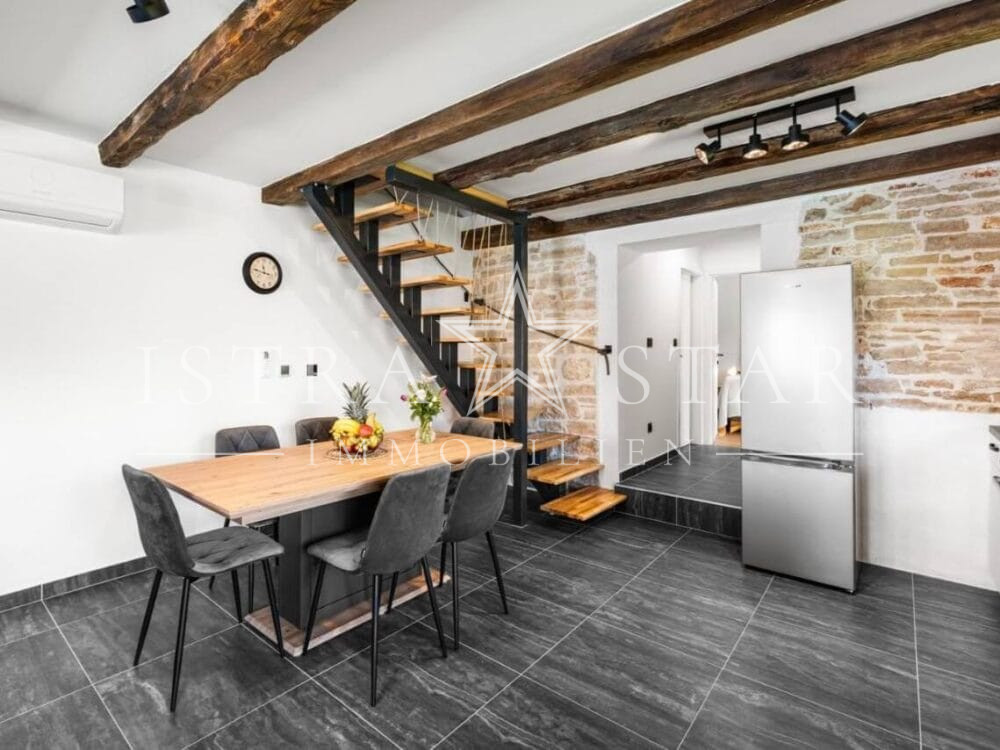 Authentisches renoviertes Steinhaus im istrischen Stil mit Pool bei Porec