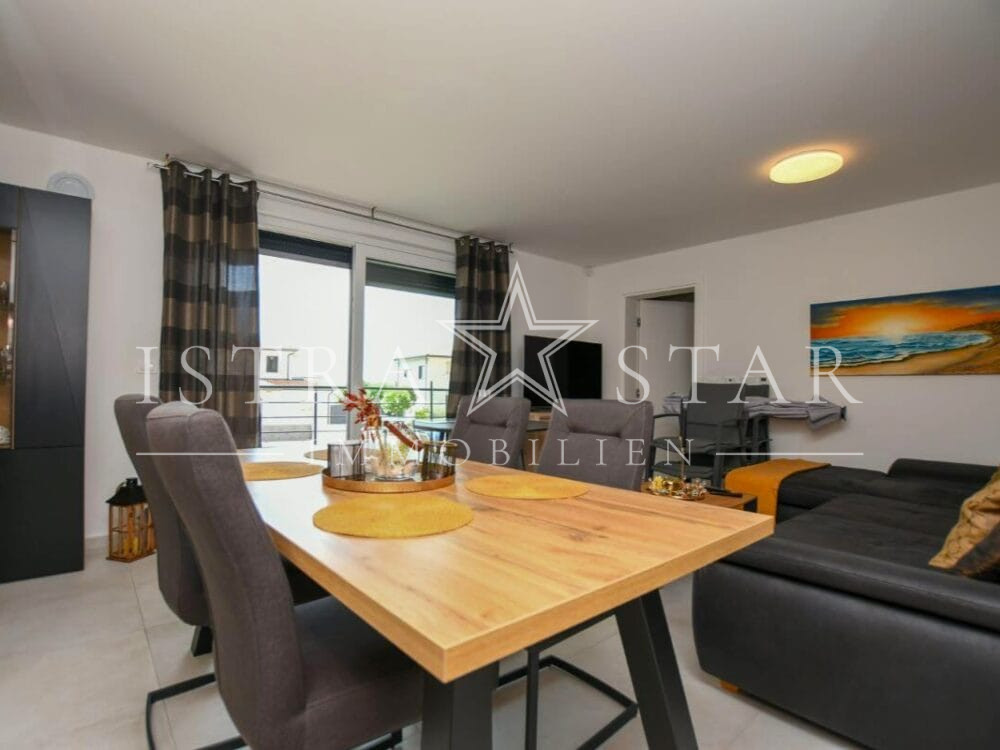 Luxus 3 Zimmer-Wohnung mit Pool in moderner Wohnanlage nahe Porec