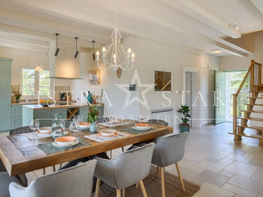 Traumhafte moderne Villa im Istrischen Design mit Pool in der Nähe von Porec
