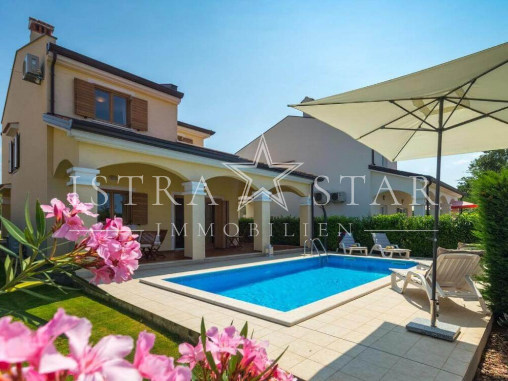 Traumhaftes Anwesen mit Pool und Meerblick in der Umgebung von Porec