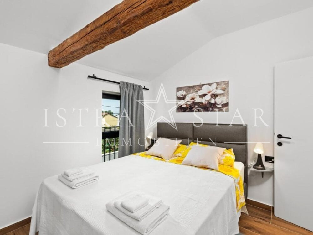 Authentisches renoviertes Steinhaus im istrischen Stil mit Pool bei Porec
