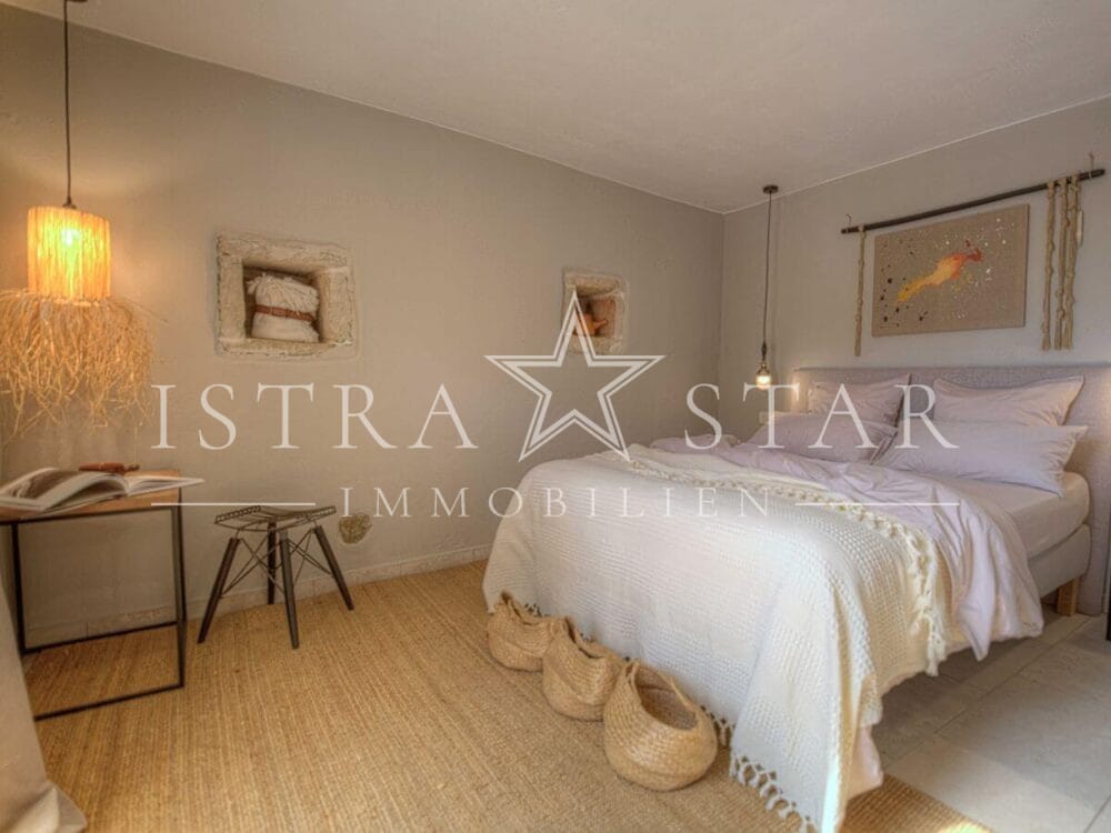 Einzigartiges Steinhaus, vollständig renoviert, mit Pool in der Nähe von Kanfanar