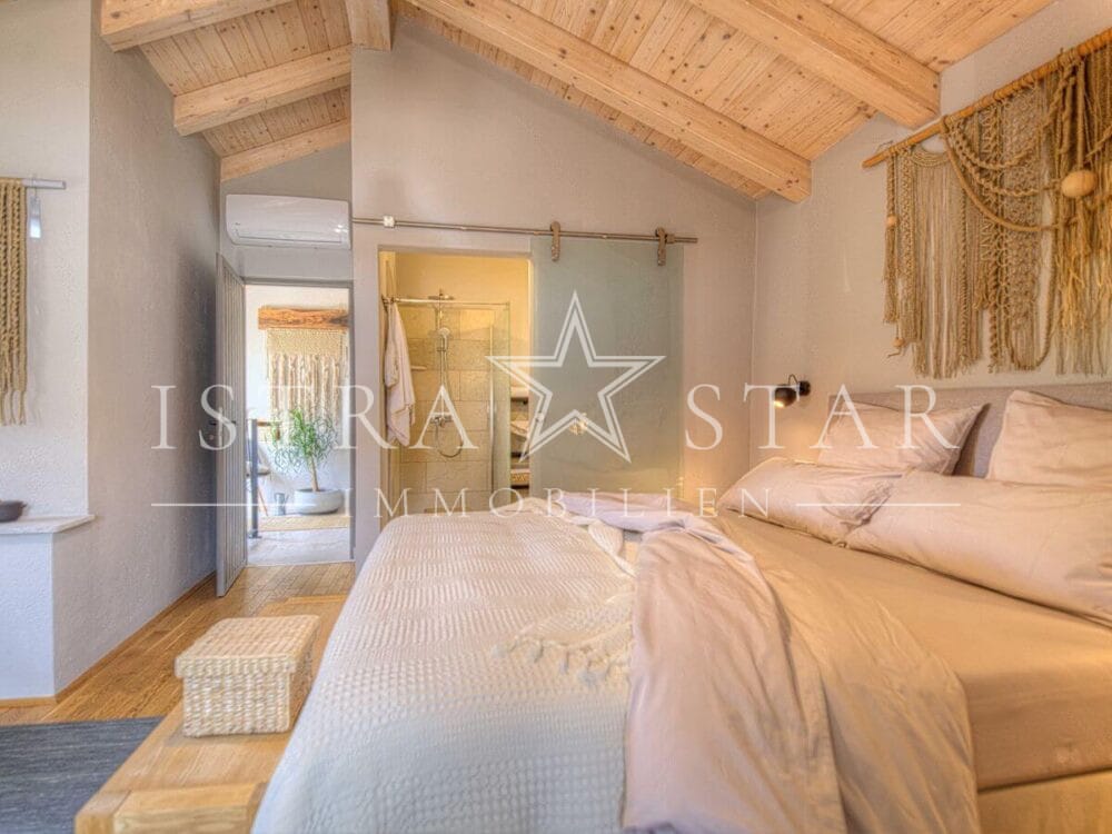 Einzigartiges Steinhaus, vollständig renoviert, mit Pool in der Nähe von Kanfanar