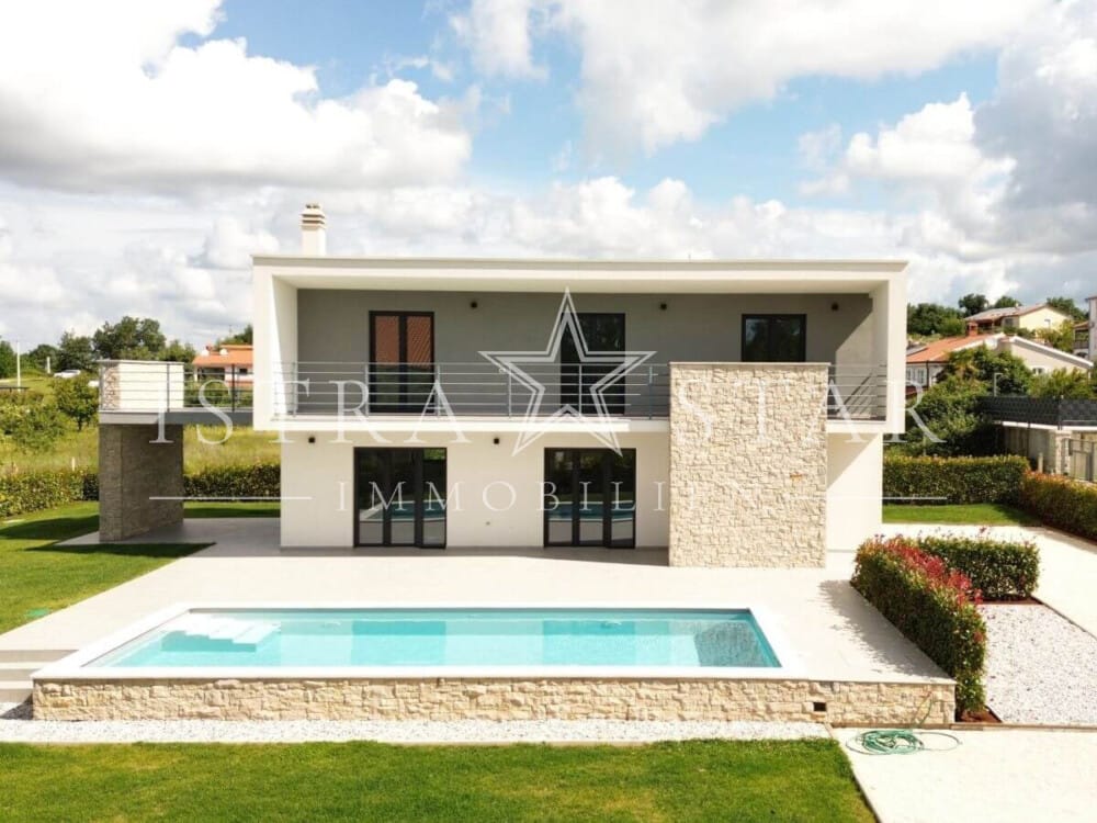 Exklusive Villa mit Pool in der Nähe von Porec und ruhigem Umfeld