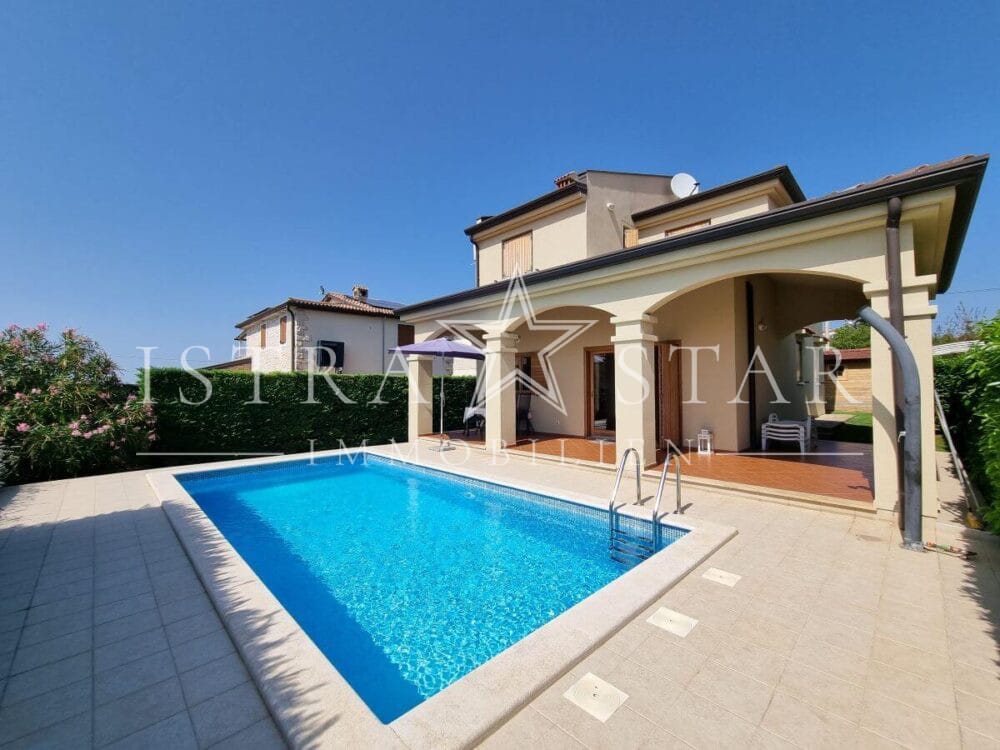 Traumhaftes Anwesen mit Pool und Meerblick in der Umgebung von Porec