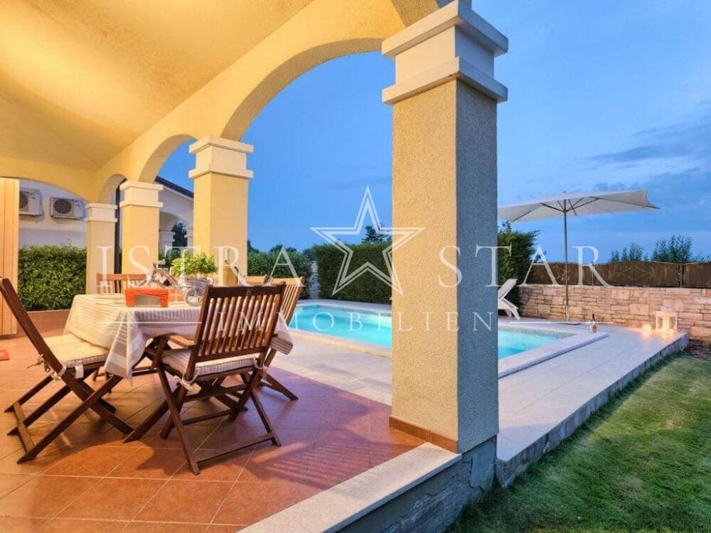 Traumhaftes Anwesen mit Pool und Meerblick in der Umgebung von Porec