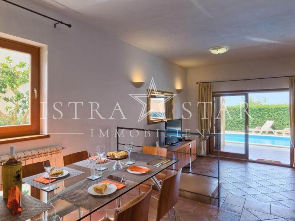 Traumhaftes Anwesen mit Pool und Meerblick in der Umgebung von Porec