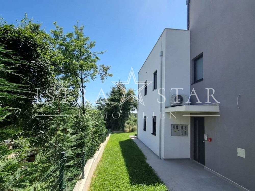 Modernes Vierzimmerapartment im Neubau mit großer Dachterrasse in begehrter Meeresregion