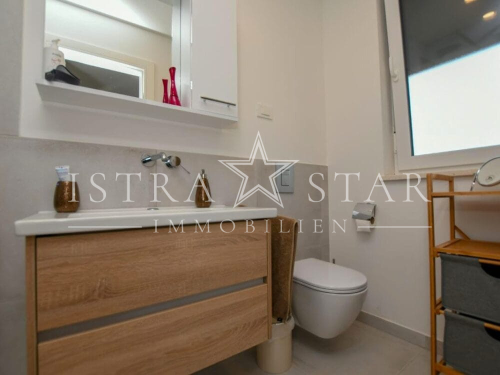 Luxus 3 Zimmer-Wohnung mit Pool in moderner Wohnanlage nahe Porec
