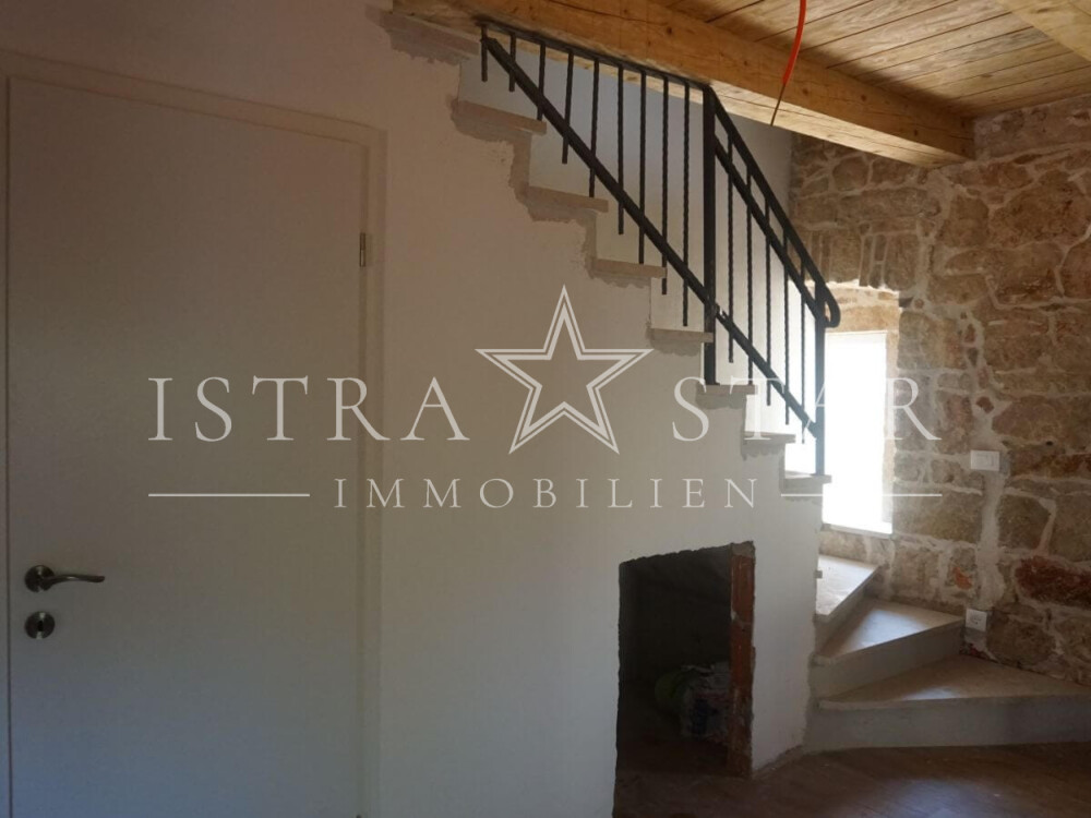 Charmantes Steinhaus modern renoviert mit kleinem Garten in der Nähe von Porec