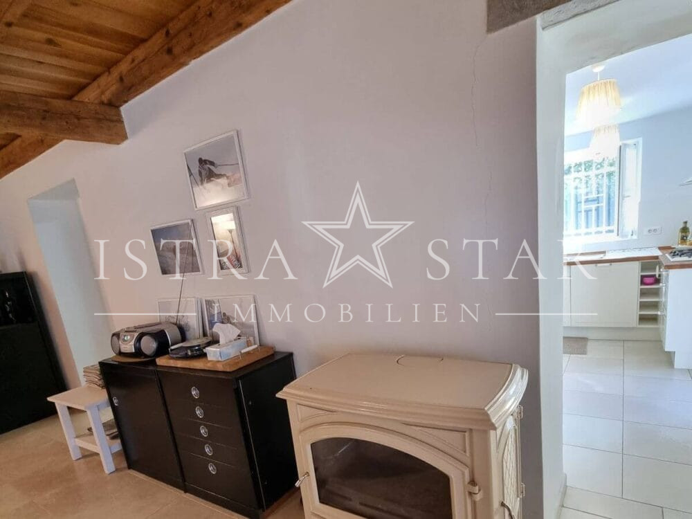 Istrisches Doppel-Steinhaus hochwertig renoviert in Meeresnähe bei Porec
