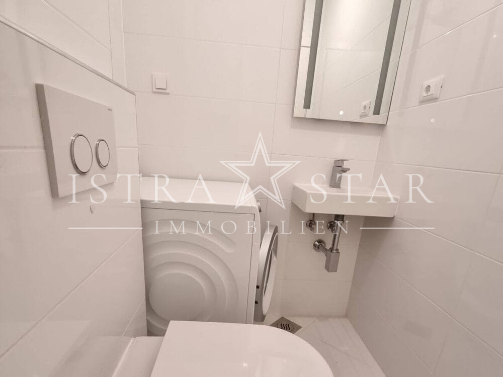 Exklusive meeresnahe 3-Zimmer-Wohnung mit Meerblick ruhig gelegen in Porec