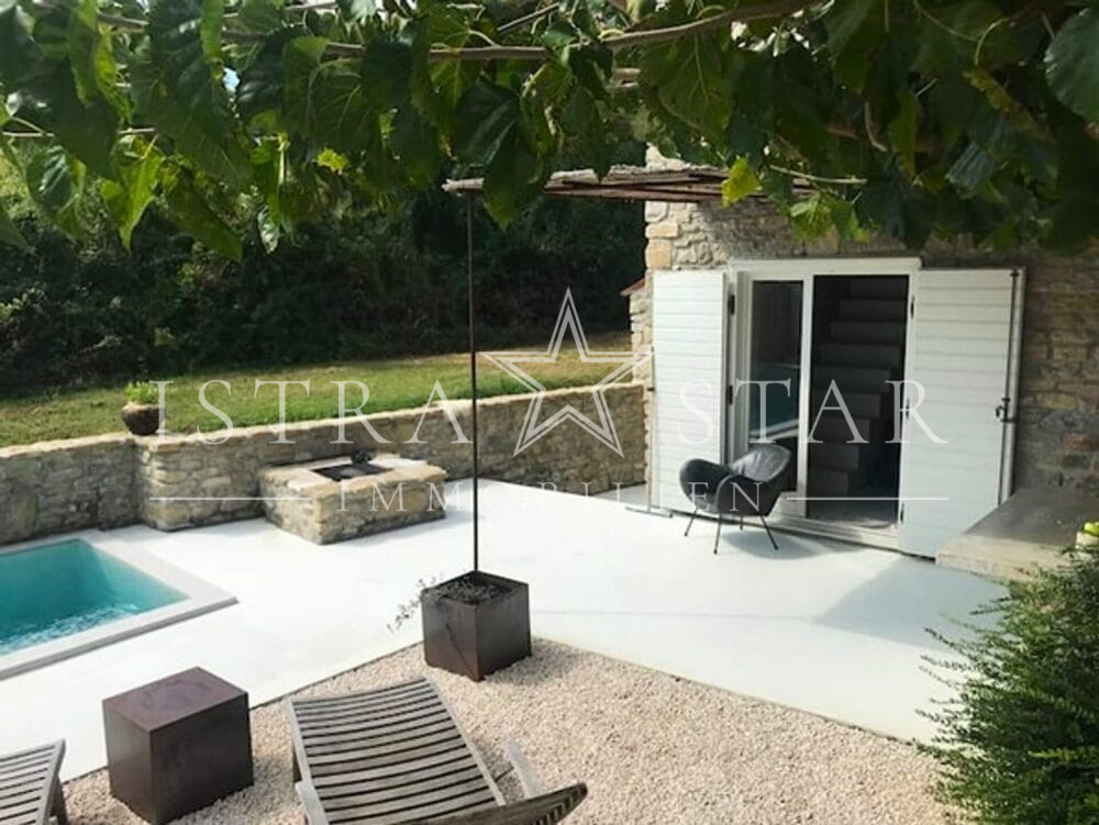 Modernes Steinhaus in Motovun – hochwertig renoviert, Poolbereich inklusive