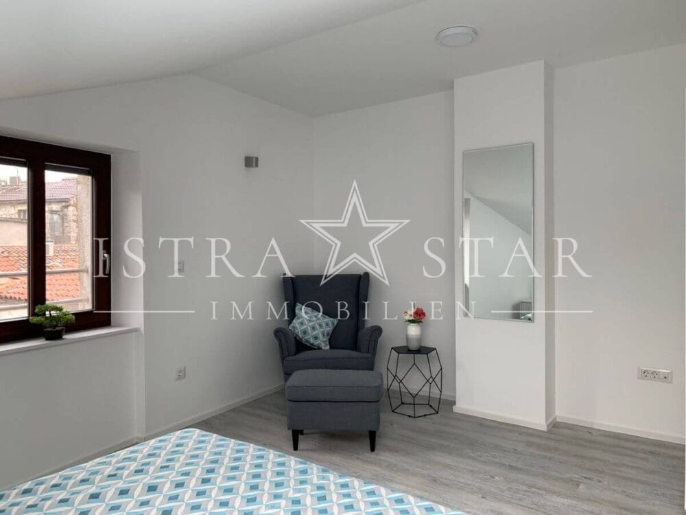Exklusive 2-Zimmer-Wohnung, luxuriös renoviert, in der Altstadt von Porec am Meer