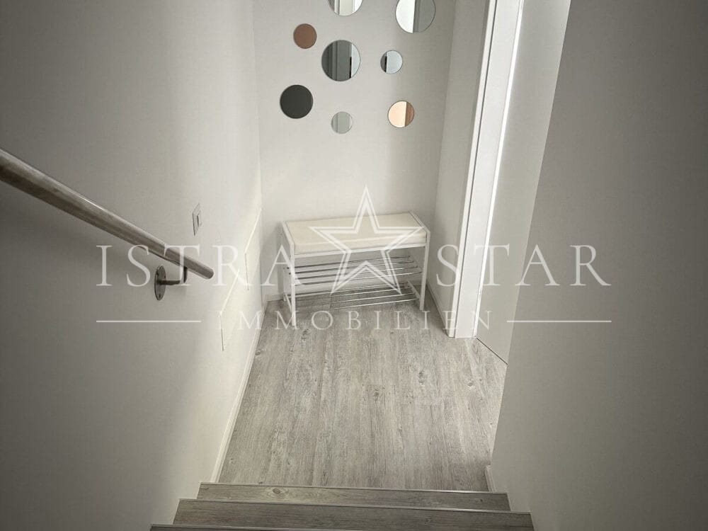 Exklusive 2-Zimmer-Wohnung, luxuriös renoviert, in der Altstadt von Porec am Meer