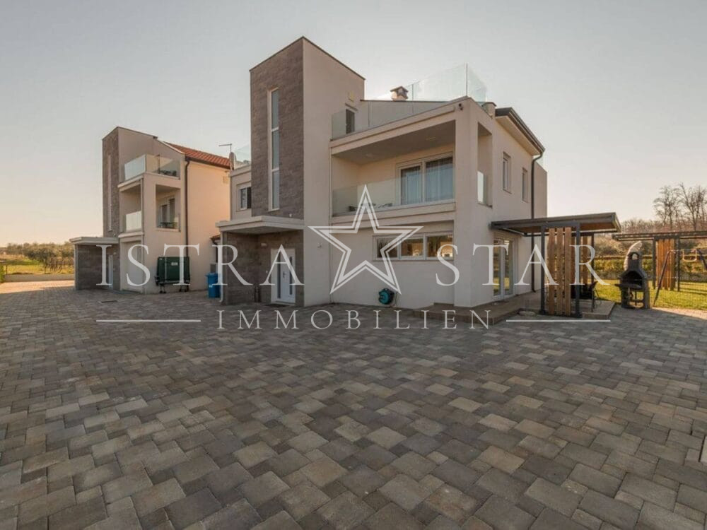 Exklusives Modernes Haus mit Pool und Meerblick, ruhige Strandnähe bei Porec