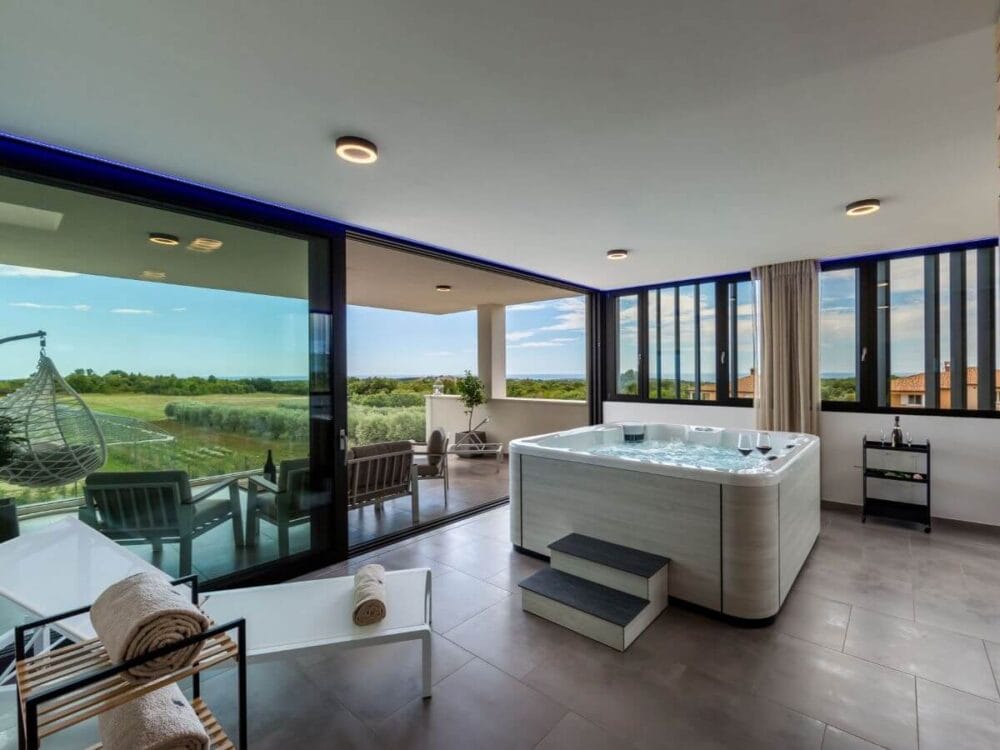 Premium-Villa mit Meerblick – Erhabener Luxus, der keine Wünsche offenlässt, nahe Tar