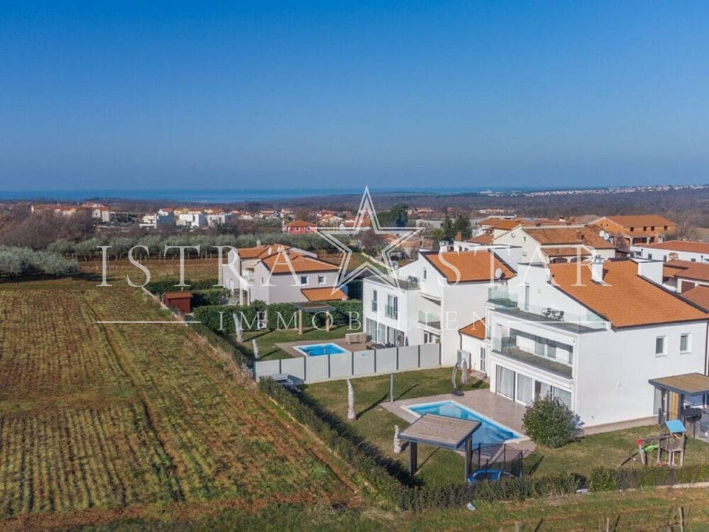 Exklusives Modernes Haus mit Pool und Meerblick, ruhige Strandnähe bei Porec