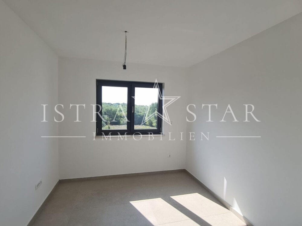 Modernes Vierzimmerapartment im Neubau mit großer Dachterrasse in begehrter Meeresregion