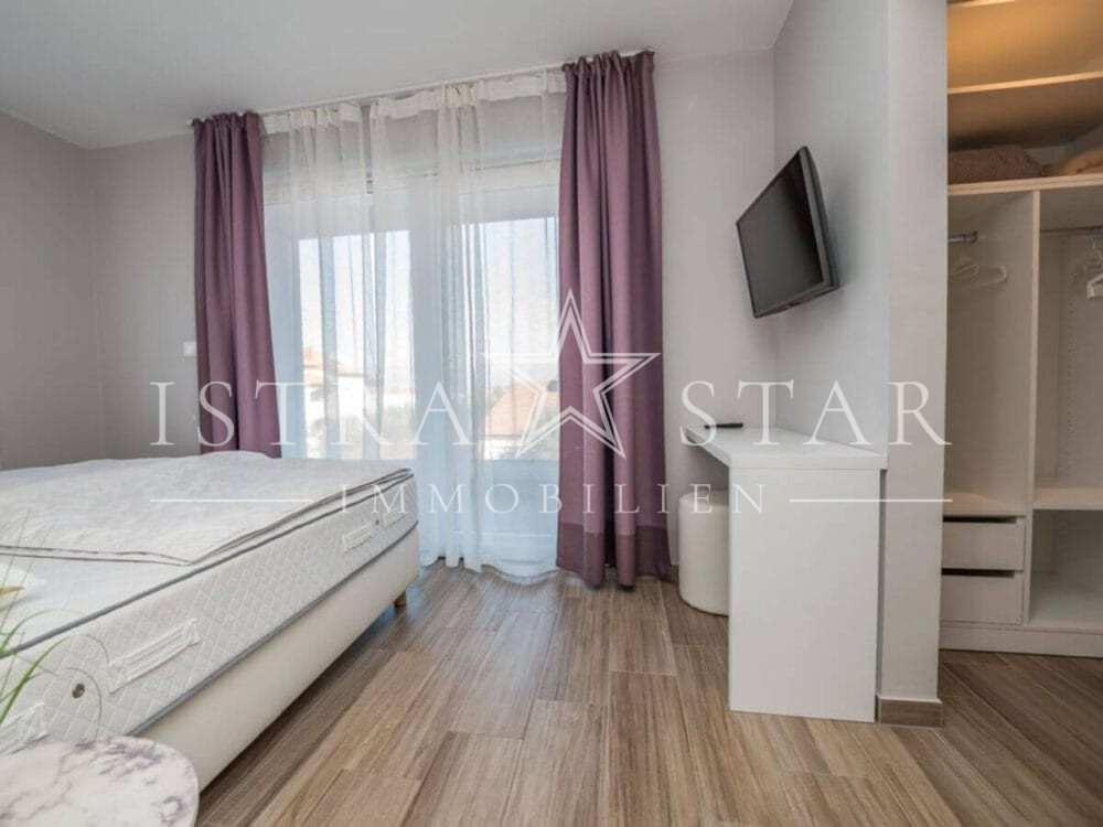 Exklusives Modernes Haus mit Pool und Meerblick, ruhige Strandnähe bei Porec