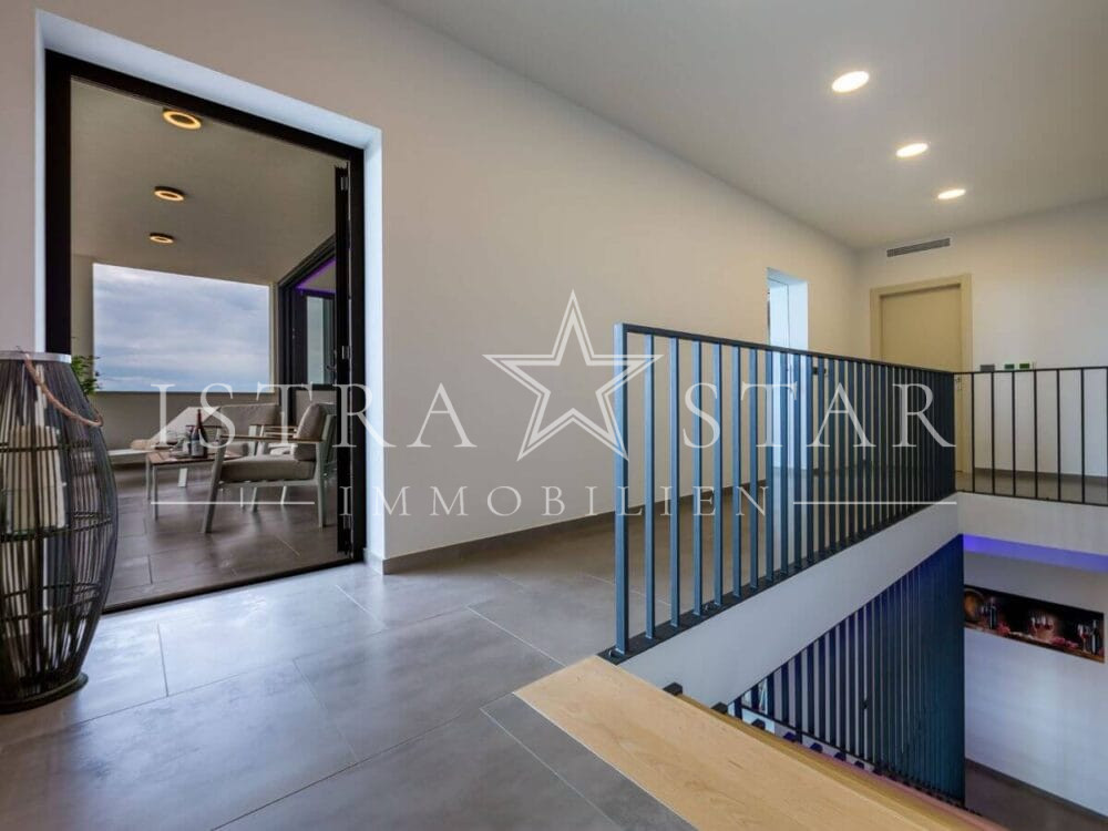 Premium-Villa mit Meerblick – Erhabener Luxus, der keine Wünsche offenlässt, nahe Tar
