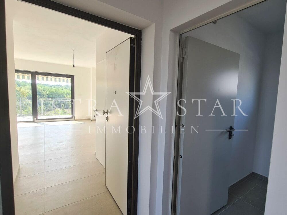 Modernes Vierzimmerapartment im Neubau mit großer Dachterrasse in begehrter Meeresregion