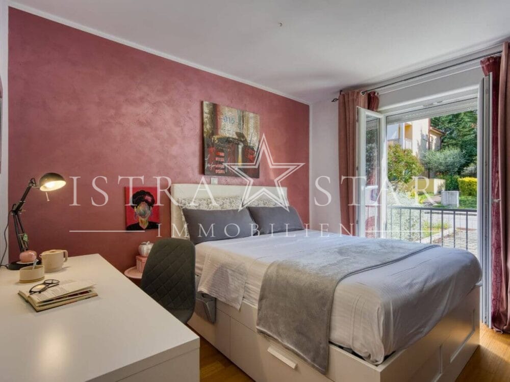 Gepflegte 3-Zimmer-Wohnung mit eigenem Garten in der Nähe von Porec