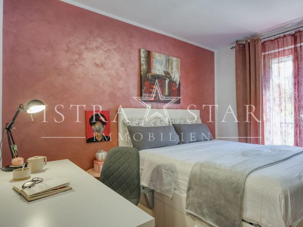 Gepflegte 3-Zimmer-Wohnung mit eigenem Garten in der Nähe von Porec