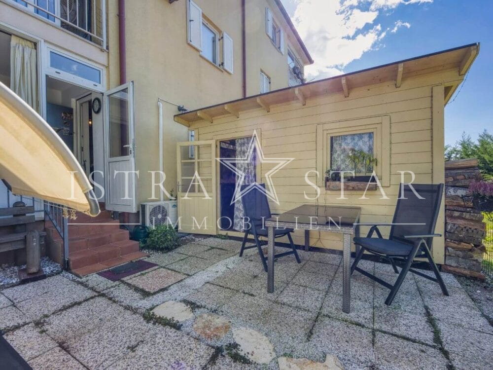 Gepflegte 3-Zimmer-Wohnung mit eigenem Garten in der Nähe von Porec