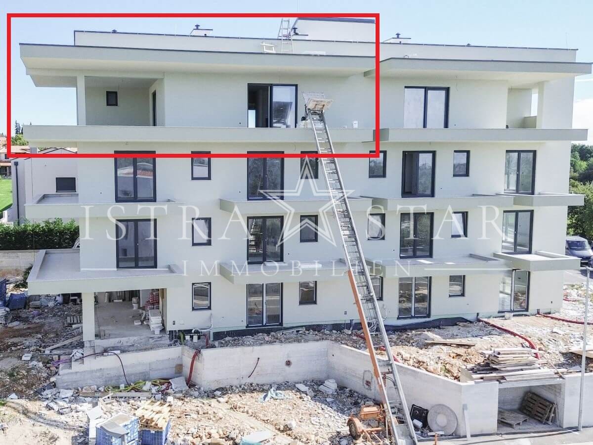 Exklusive 4-Zimmer-Wohnung mit privater Dachterrasse, Meerblick und Luxusstandard nahe Porec
