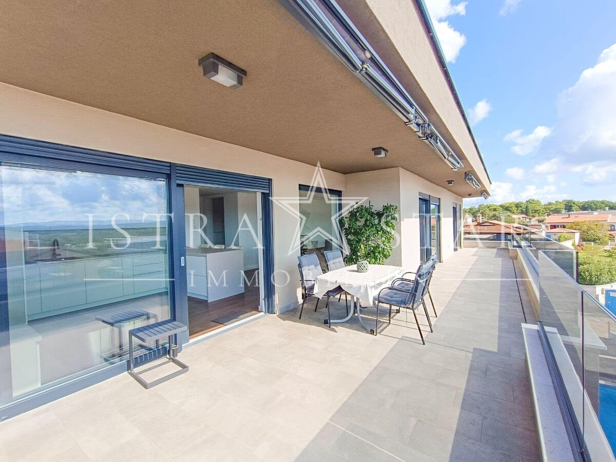 Exklusive Neubauwohnung mit Meerblick und großer Terrasse - bevorzugte Lage nahe Porec