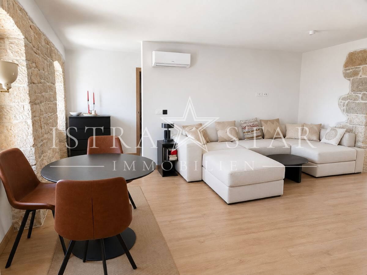 Stilvolle 3-Zimmer-Erdgeschosswohnung im istrianischen Stil mit großzügiger Terrasse
