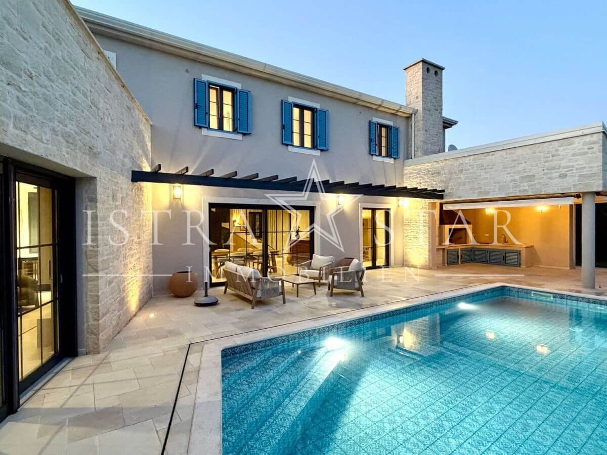 Exklusive mediterrane Villa mit Salzwasserpool und istrischem Charme nahe Porec